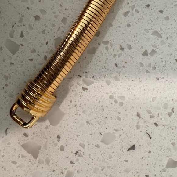 Vintage Accessocraft NYC Gold Snake Coil Metal
Stretch Belt 28-36 - Picture 3 of 6